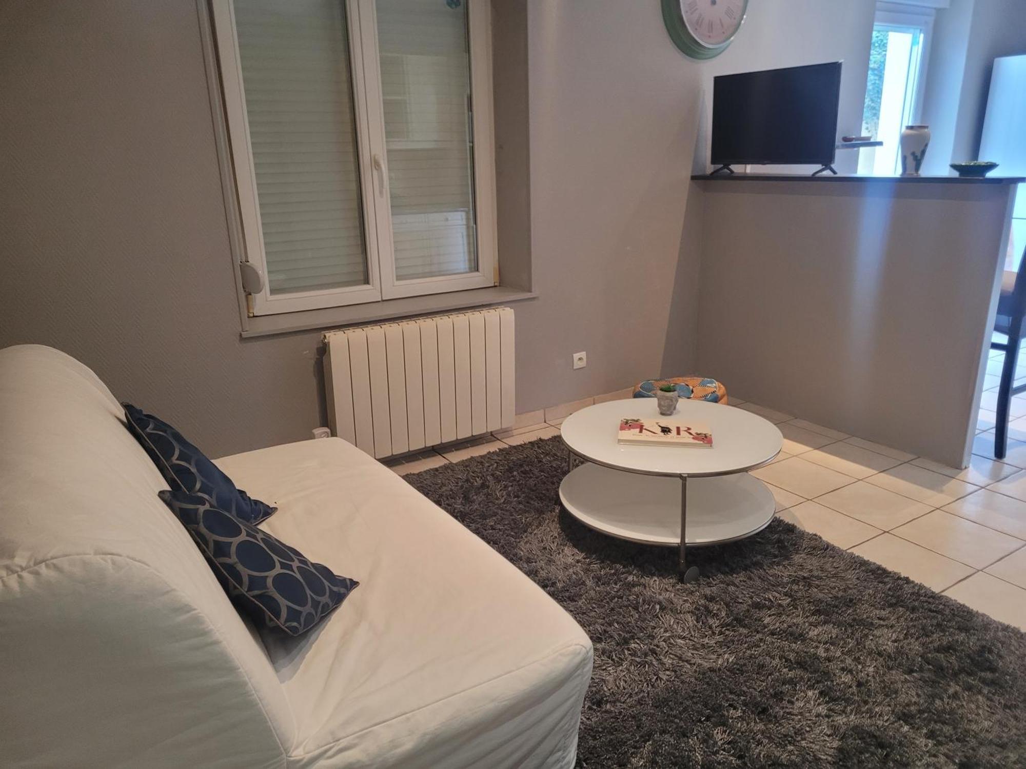 Appartement Cosy Dans Beau Village De Champagne Cormicy Exterior photo
